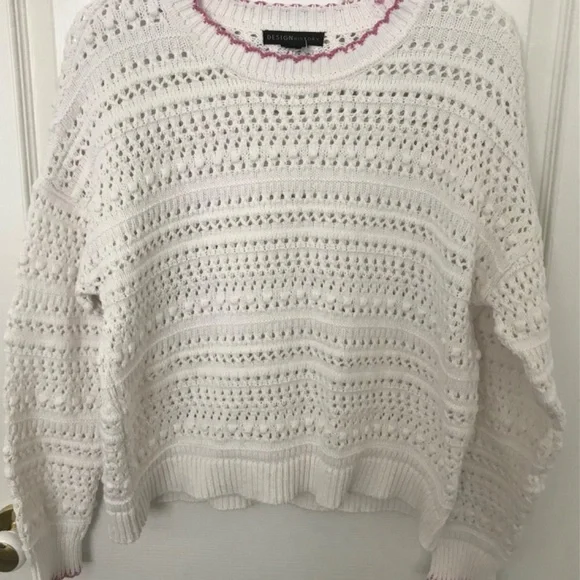 Sweater - Picture 3 of 3